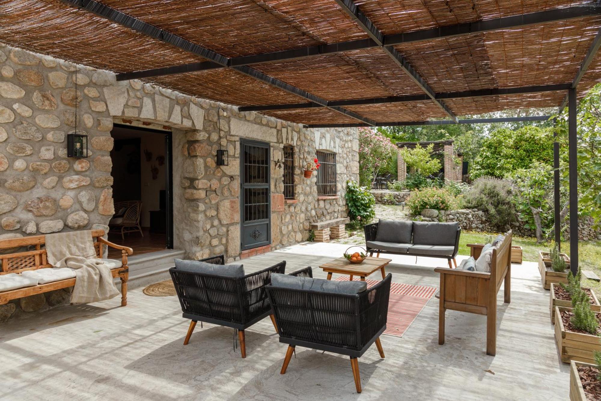 Casa Rural En Candeleda Con Piscina Y Un Maravilloso Jardin Eksteriør bilde